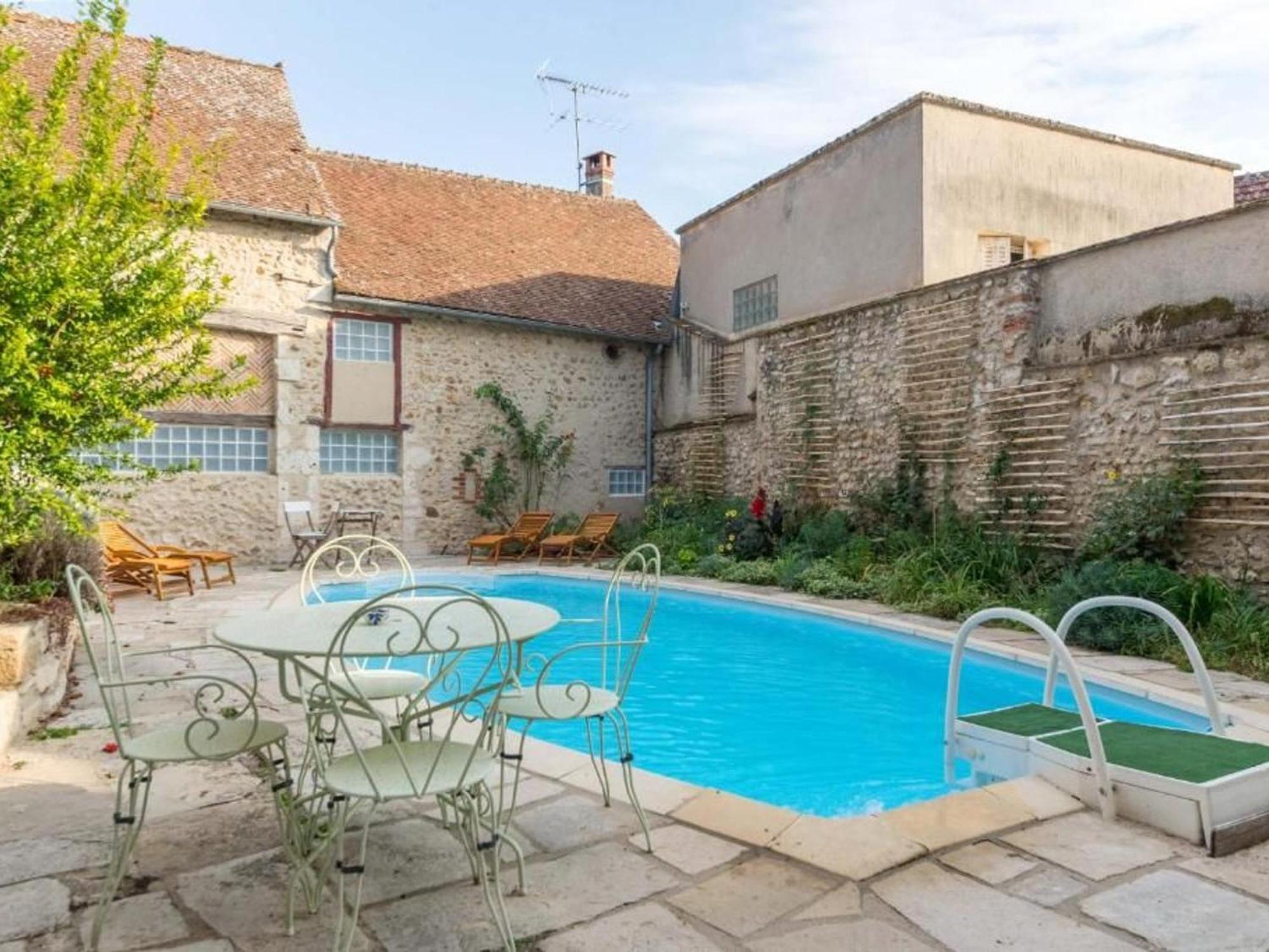 לינה וארוחת בוקר Ousson-sur-Loire Chambre Double Avec Piscine Et Table D'Hotes Pres De La Loire - Fr-1-590-466 מראה חיצוני תמונה